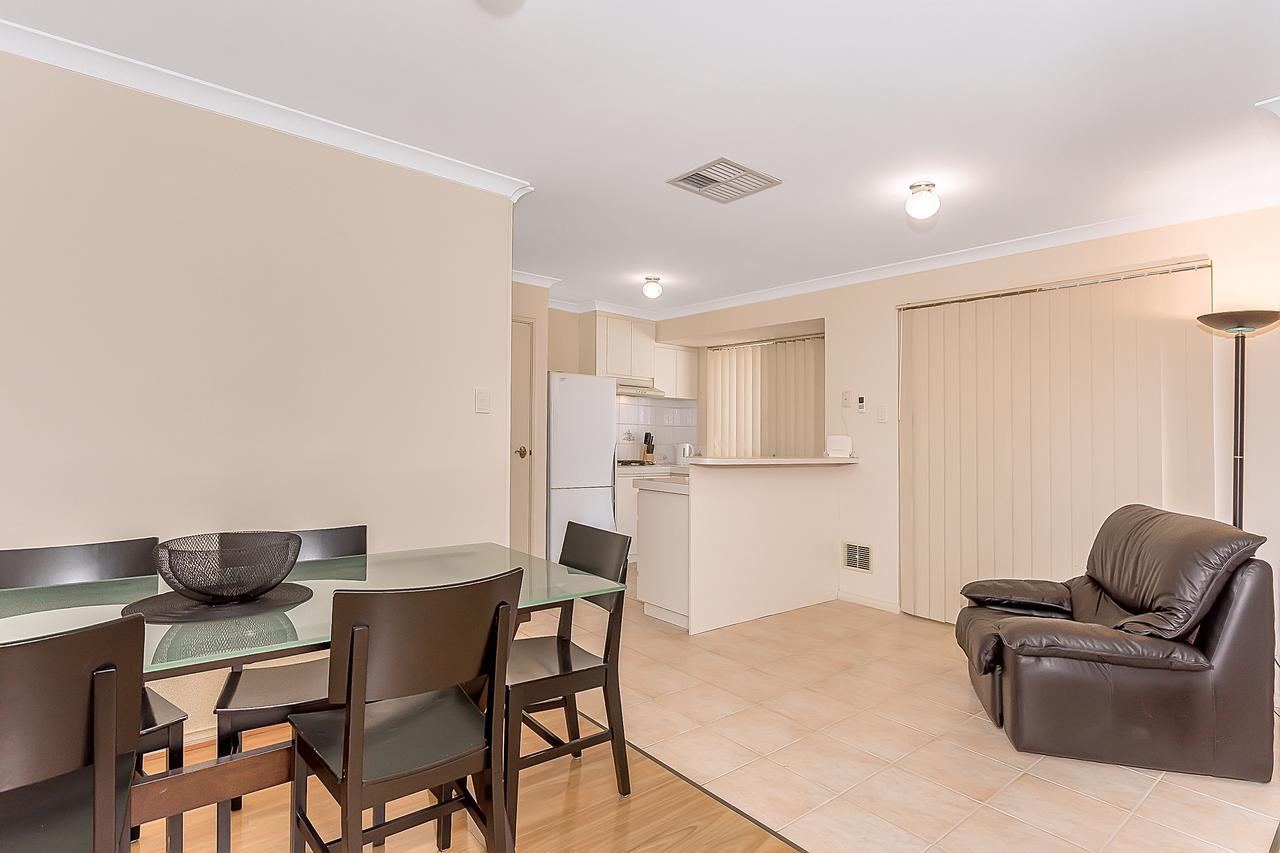 City Heights Perth Luaran gambar